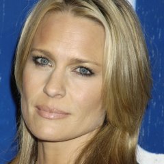 Robin Wright's Ever-Changing Hairstyles