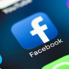 Social Media Is Keeping You from Finding 'The One'