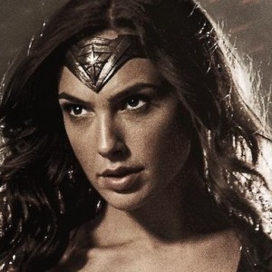 First Look At Gal Gadot As Wonder Woman In Batman Vs Superman ZergNet