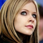 Avril Lavigne + Nickelback’s Chad Kroeger Get Engaged