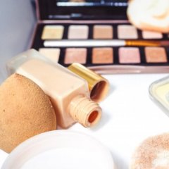 The Truth About What Happens When You Go Makeup Free The Truth About What Happens When You Go Makeup Free