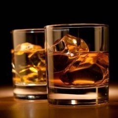 7 Whiskeys That Actually Taste Better on the Rocks 7 Whiskeys That Actually Taste Better on the Rocks