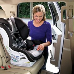 Common Car Seat Mistakes Most Parents Make & How to Avoid Them Common Car Seat Mistakes Most Parents Make & How to Avoid Them