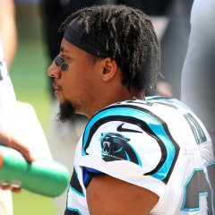 Eric Reid Becomes The First Carolina Panther To Take A Knee Eric Reid Becomes The First Carolina Panther To Take A Knee