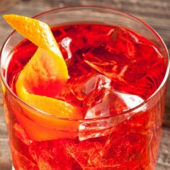 Classic Cocktails Everyone Should Know How to Make Classic Cocktails Everyone Should Know How to Make