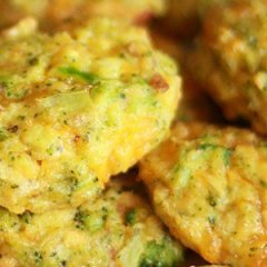 These Broccoli and Cheese Bites Are Finger Lickin' Good These Broccoli and Cheese Bites Are Finger Lickin' Good