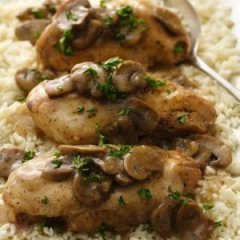 How to Make an Easy Chicken Marsala in the Slow Cooker How to Make an Easy Chicken Marsala in the Slow Cooker