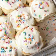 Deliciously Different Desserts to Make With a Box of Cake Mi