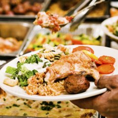 Buffet Facts That Will Make You Never Want to Go to One Again Buffet Facts That Will Make You Never Want to Go to One Again