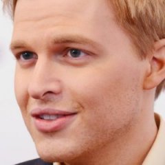The Truth About Those Ronan Farrow and Frank Sinatra Rumors The Truth About Those Ronan Farrow and Frank Sinatra Rumors