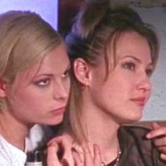 Why Everyone Ignores Shady Things About These '90s Movies Why Everyone Ignores Shady Things About These '90s Movies