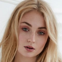 The Nasty Sacrifice Sophie Turner Made For 'Game Of Thrones' The Nasty Sacrifice Sophie Turner Made For 'Game Of Thrones'