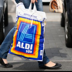 This is Why Customers Need to Pay for Carts at Aldi This is Why Customers Need to Pay for Carts at Aldi