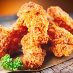Ways You're Screwing Up Your Fried Chicken