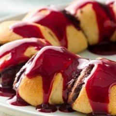 Awesome Things You Didn't Know You Could Do with Crescent Rolls Awesome Things You Didn't Know You Could Do with Crescent Rolls