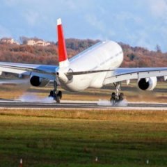 The Real Reason Passengers Clap When a Plane Lands The Real Reason Passengers Clap When a Plane Lands