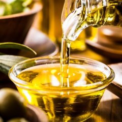 The Best Olive Oils That Won't Break the Bank The Best Olive Oils That Won't Break the Bank