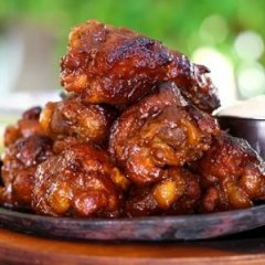 Finger Lickin' Ways to Make Buffalo Wings Finger Lickin' Ways to Make Buffalo Wings