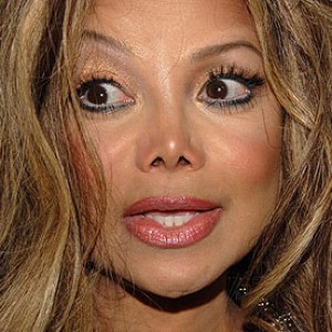 5 Celebrities With Terrible Nose Jobs