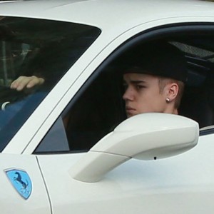 Bieber Speeds Off After Injuring Photographer