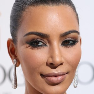 Kim Kardashian's Jaw-Dropping Cannes Red Carpet Debut - ZergNet