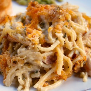 Cheesy Chicken Spaghetti Casserole - ZergNet