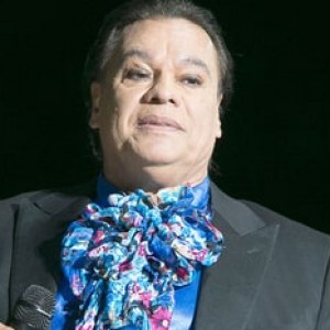 Beloved Mexican Singer Dies at 66