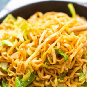 Quick Homemade Chow Mein - ZergNet