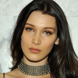 What Happens When You Eat Like Bella Hadid for 7 Days - ZergNet