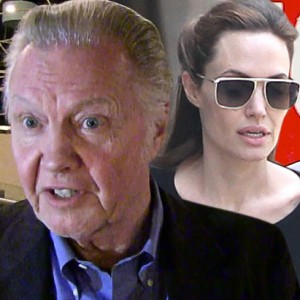 Jon Voight's Reaction to His Daughter's Divorce Announcement - ZergNet