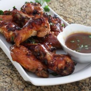 15 Tasty Ways To Make Juicy Chicken Wings - ZergNet