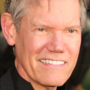 Randy Travis Stuns Crowd By Singing After Tragic Stroke - ZergNet
