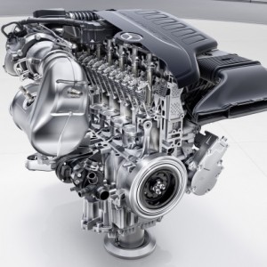 Mercedes Unveils 4 New Engines - ZergNet