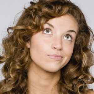 15 Things Only Girls With Curly Hair Understand
