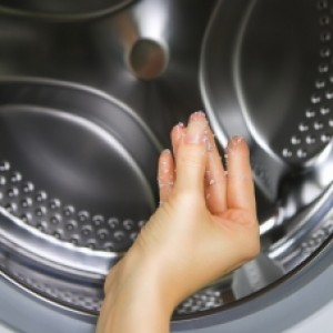 How To Naturally Clean Top-Loading Washing Machines