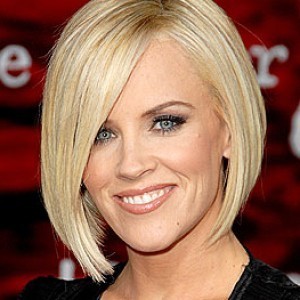 Jenny McCarthy's Actual Weight May Surprise You - ZergNet