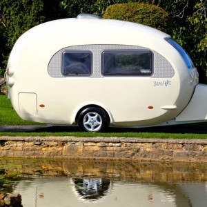 This Unique Camper Wraps Modern Comforts In Retro Style - ZergNet