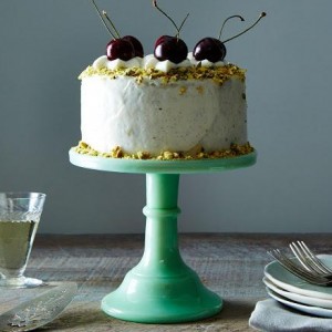 5 Creative Ways To Serve Cake That Will Impress Your Guests