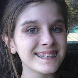 Mysterious 'Ghost Man' Appears in Teen's Selfie