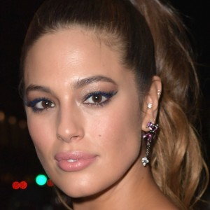 Plus-Size Model Ashley Graham Gets Candid About Her Body - ZergNet