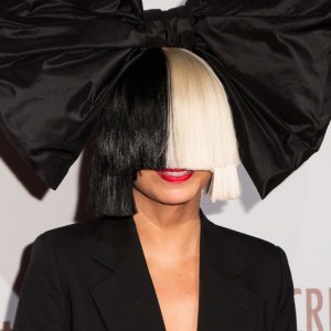 Sia Shows Her Face By Going Wig-Less in Los Angeles Airport