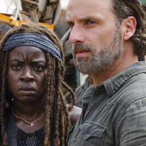 Why 'TWD' Season 7 Finale Cut a Richonne & Carl Scene - ZergNet