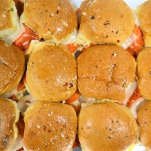 Pizza Sliders Are the Perfect Snack