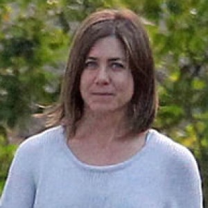 Jennifer Aniston's Almost Unrecognizable With Dramatic Makeover - ZergNet