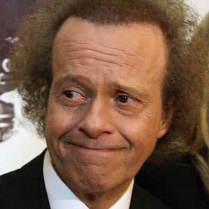 Richard Simmons Covers Face with Blanket After Arriving Home