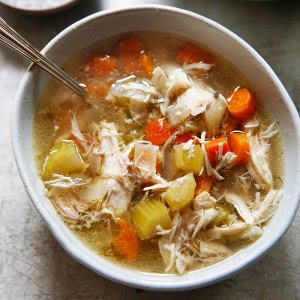 How to Make a Classic Chicken Soup in the Slow Cooker - ZergNet