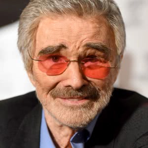 Burt Reynolds Makes a Rare Red Carpet Appearance - ZergNet