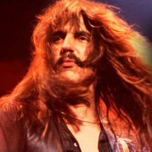 Jefferson Starship Guitarist Sues Band Members