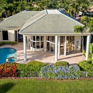 Ben Carson Sells West Palm Beach Mini-Mansion