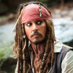 Why Johnny Depp Seems Kinda Crazy - ZergNet